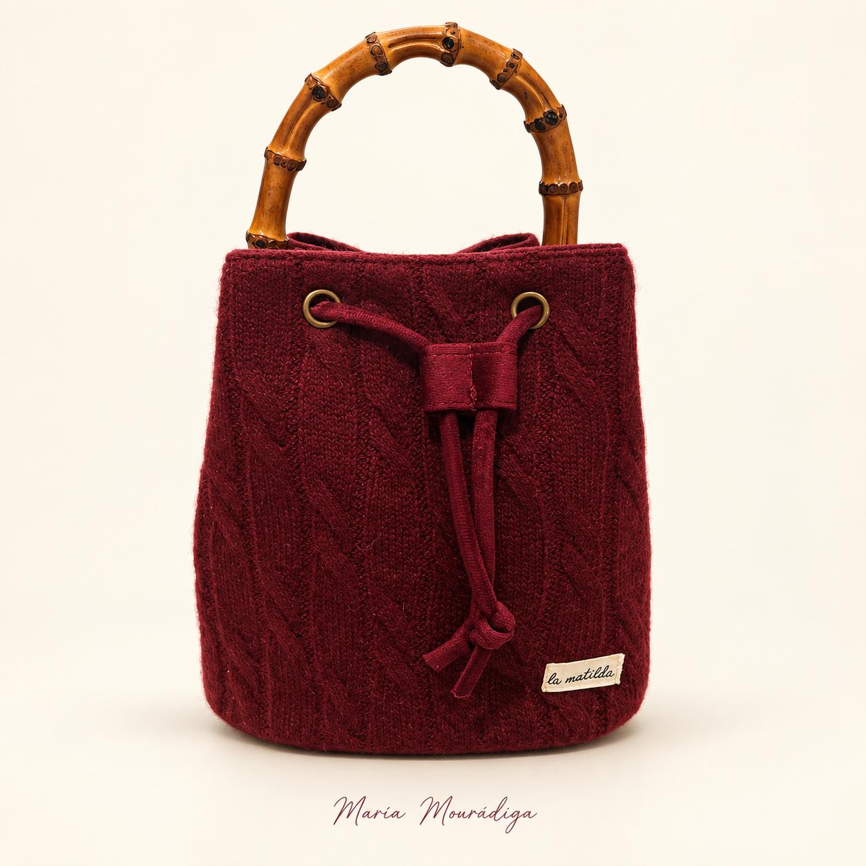 Bolso bombonera granate con asa de bambú – La Matilda