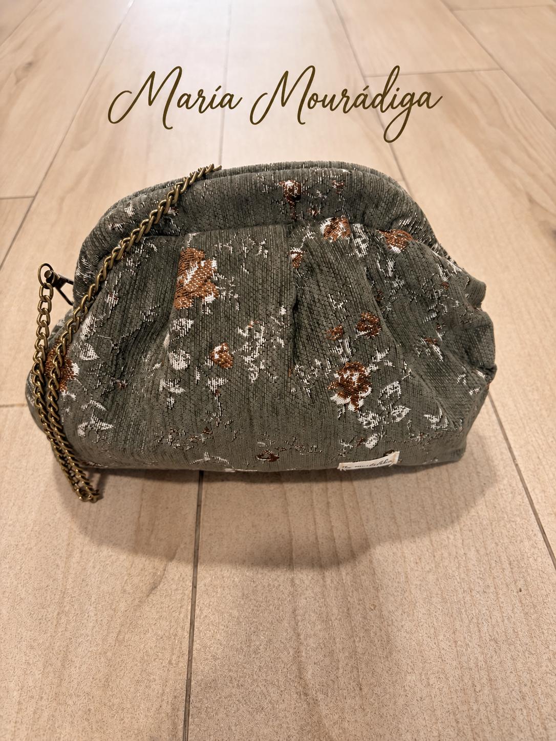 Bolso bandolera pouch fruncido floral.