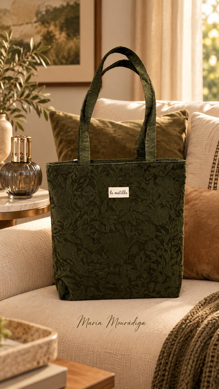 Bolsa tote pequeña floral verde botella · La Matilda
